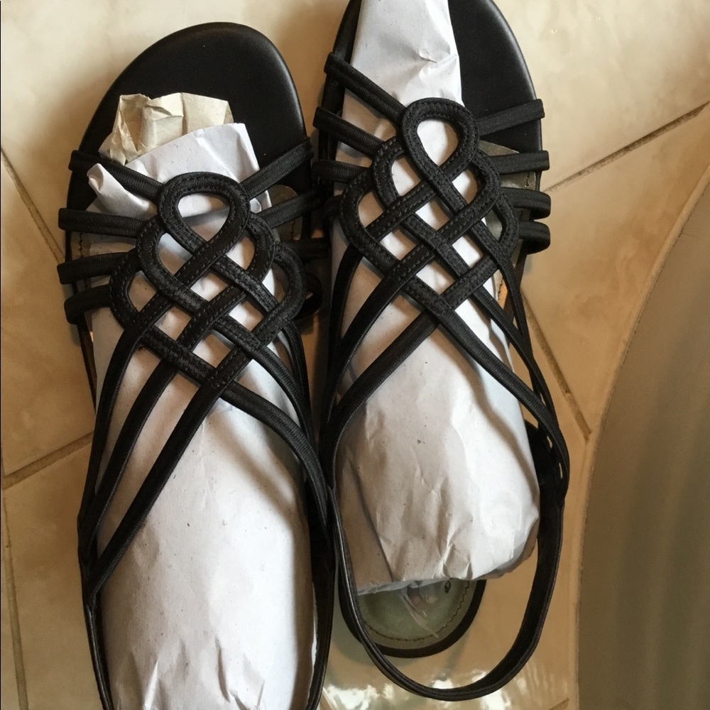 Woman’s Roswen stretch dress sandal